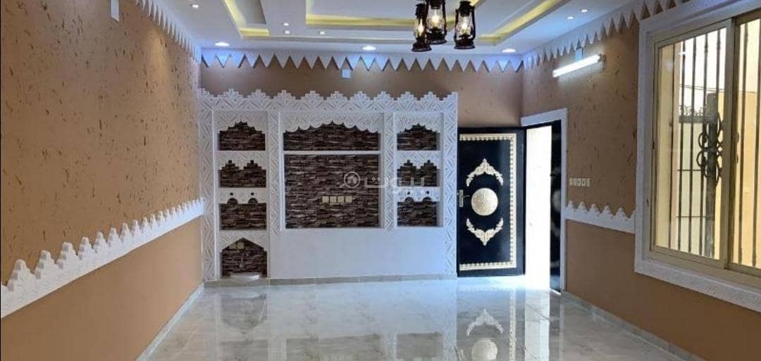 Floor with availability for establishing 2 apartments for sale in Allaqitah, Hail Floor with availability for establishing 2 apartments for sale in Allaqitah, Hail