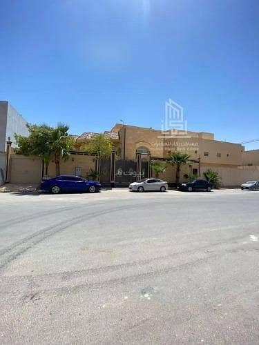 9 Bedroom Villa for Sale in North Riyadh, Riyadh - Villa For Sale in Al Malqa, North Riyadh