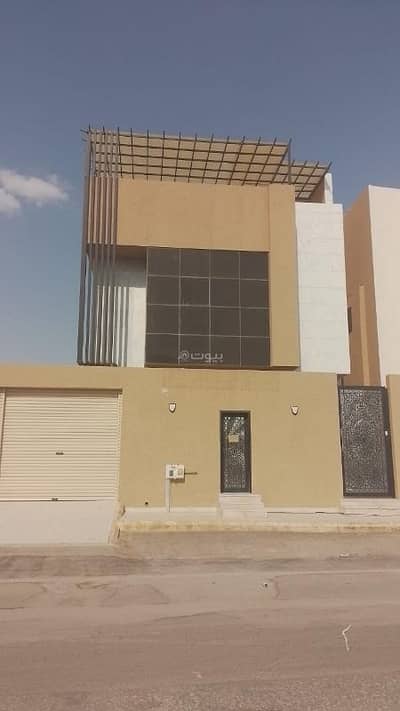 6 Bedroom Villa for Sale in North Riyadh, Riyadh - Villa for sale in 
Al Qirawan, North Riyadh