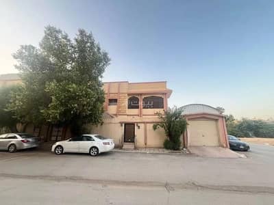 5 Bedroom Villa for Sale in South Riyadh, Riyadh - Villa for sale in Al Aziziyah, South Riyadh