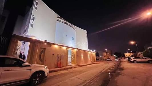 5 Bedroom Villa for Sale in East Riyadh, Riyadh - Internal Staircase Villa and Two Apartments for Sale in King Faisal, East Riyadh