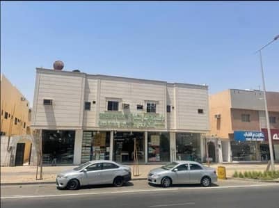 Commercial Building for Sale in South Riyadh, Riyadh - For sale a commercial building in a prime location in Al Aziziyyah neighborhood