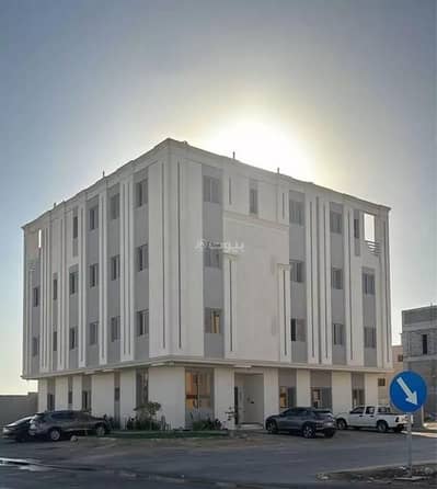 Residential Building for Sale in North Riyadh, Riyadh - Building for sale on Mohammed bin Hamad bin Faris Street, Al Urud District, Riyadh, Riyadh Region