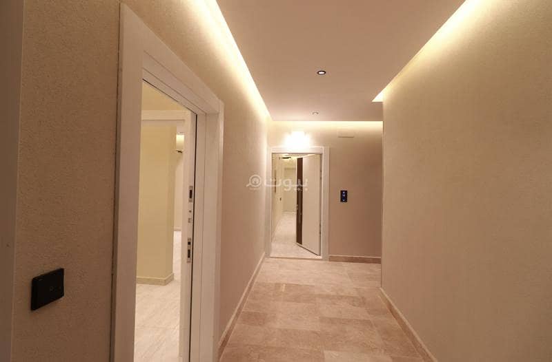 Luxurious front 5-room apartment with two entrances for sale in Salamah, Jeddah