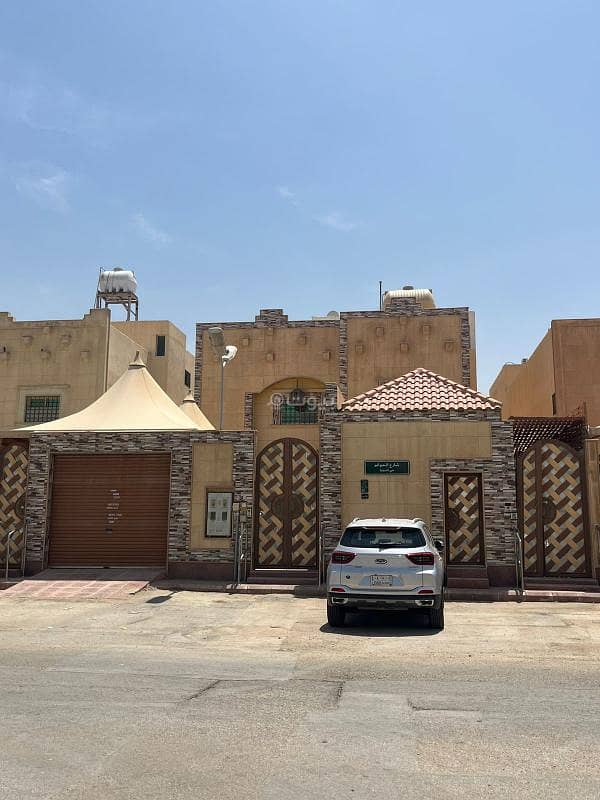 Upper floor with Annex for sale in Ishbiliyah, East Riyadh