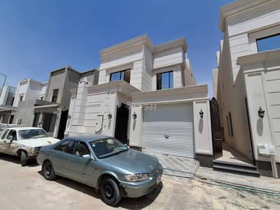 6 Bedroom Villa for Sale in East Riyadh, Riyadh - Villa For Sale in Al Qadisiyah, East Riyadh