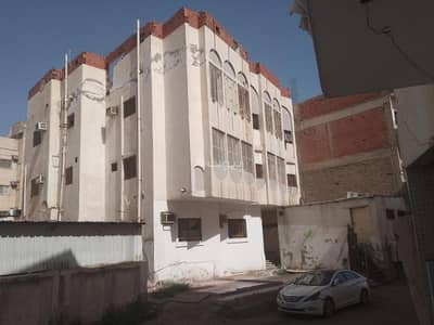 4 Bedroom Residential Building for Sale in Bani Muawiyah, Madina - 4 Bedrooms Residential Building For Sale in Bani Muawiyah, Madina