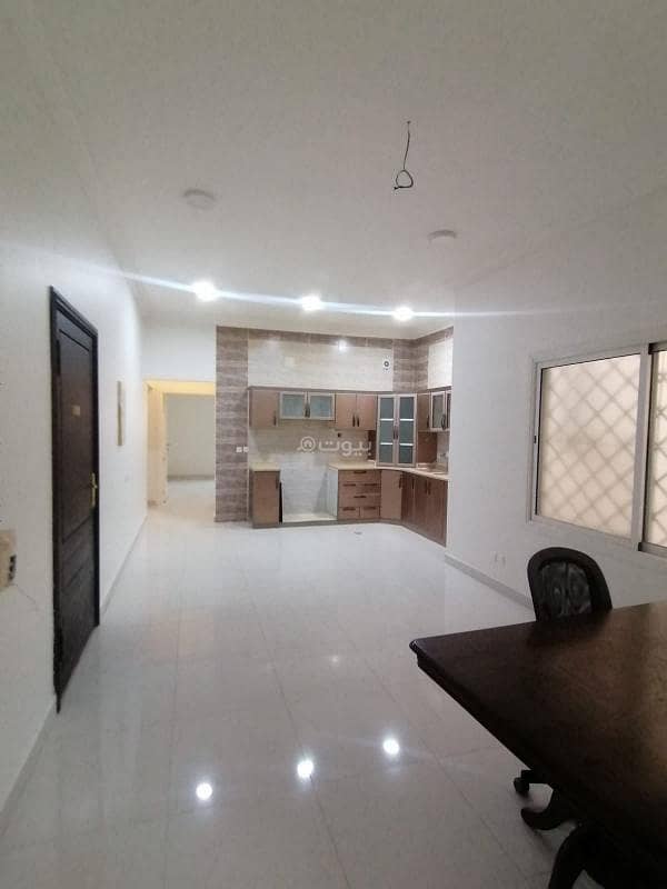 Floor for rent in Al Dhubbat, Central Jeddah