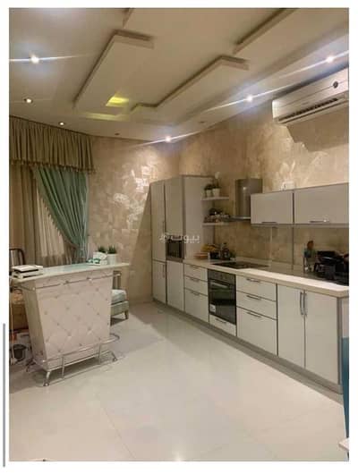 11 Bedroom Villa for Sale in North Riyadh, Riyadh - Villa for sale in Al Yasmin, North Riyadh