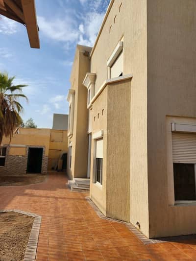 5 Bedroom Villa for Sale in East Riyadh, Riyadh - Villa For Sale in Qurtubah, East Riyadh