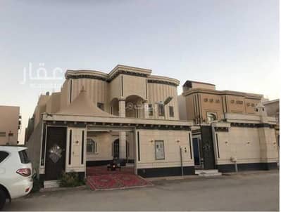 5 Bedroom Villa for Sale in East Riyadh, Riyadh - Villa in Al Muwaizilah neighborhood - Internal staircase - Used