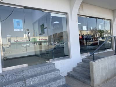 Exhibition Building for Rent in East Riyadh, Riyadh - Shop for rent on Khalid ibn al-Walid Street, Rawdah District, Riyadh