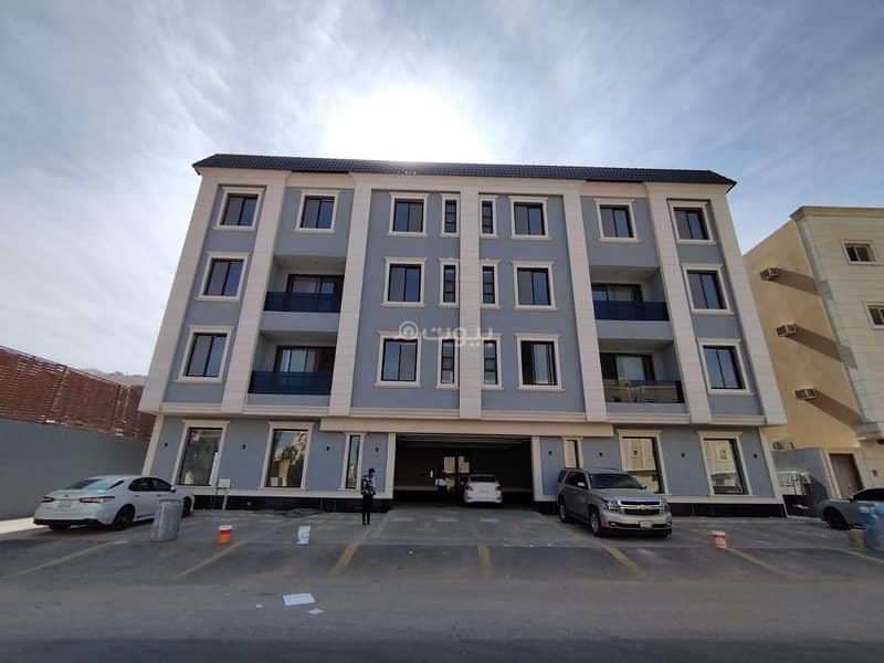 Apartment for sale in 
Al Yarmuk, East Riyadh