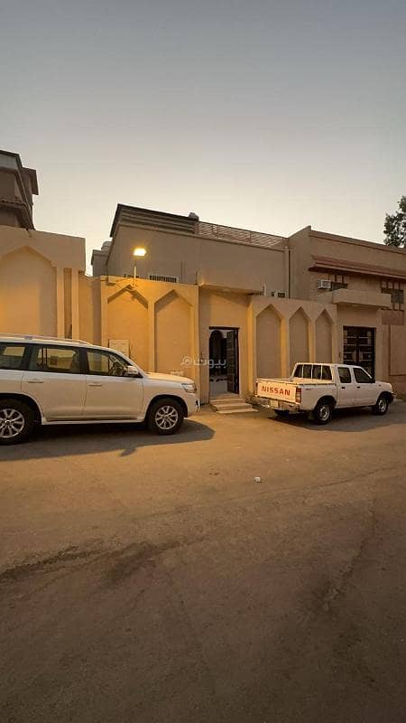 Villa for Sale in Al Uraija, West Riyadh