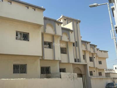 11 Bedroom Residential Building for Sale in South Jeddah, Jeddah - Building for sale in Al Muntazahat, south Jeddah