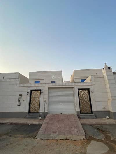 6 Bedroom Villa for Sale in East Riyadh, Riyadh - Villa for sale in Al Ramal neighborhood, Riyadh