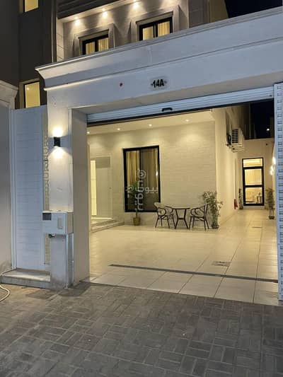 3 Bedroom Floor for Sale in South Riyadh, Riyadh - Floor for sale in Okaz, South Riyadh