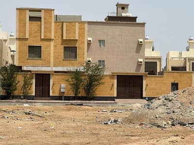 5 Bedroom Villa for Sale in North Jeddah, Jeddah - Duplex Luxury Villa for Sale in Al Zumorrud, North Jeddah