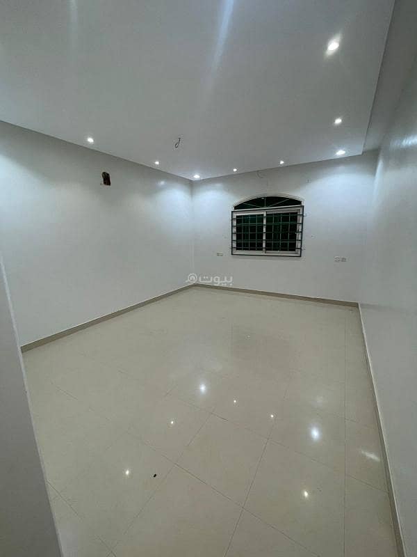 Residential Building for Rent in Al Mansourah District, Central Riyadh