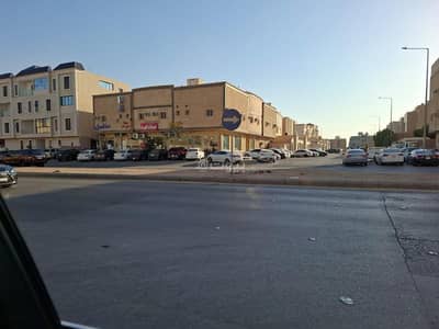 11 Bedroom Residential Building for Sale in East Riyadh, Riyadh - Building for sale in Al Yarmuk, East Riyadh