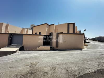 6 Bedroom Floor for Sale in Rahba District, Taif - Circle - Taif - Alseil Alsagheer District J6