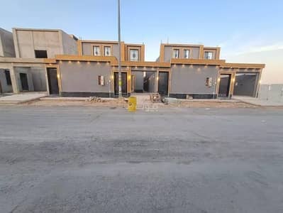 3 Bedroom Floor for Sale in South Riyadh, Riyadh - Floor for Sale in Okaz, South Riyadh