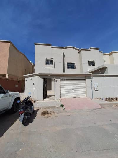 5 Bedroom Villa for Sale in East Riyadh, Riyadh - Villa for sale in Al Qurtubah, Riyadh