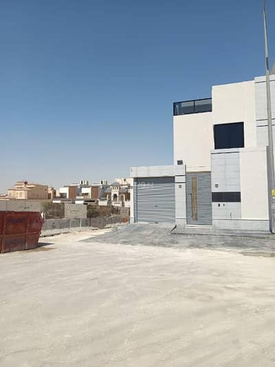 5 Bedroom Villa for Sale in East Riyadh, Riyadh - Villa for sale in Qurtubah, East Riyadh