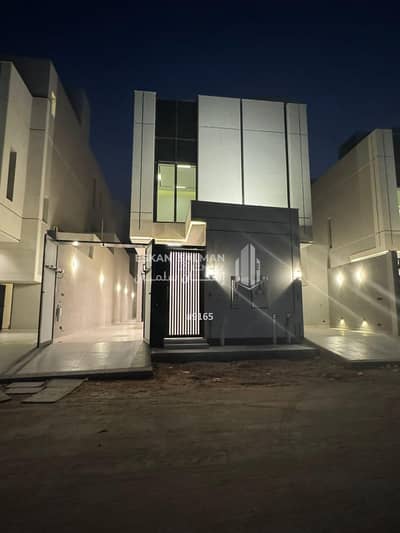 5 Bedroom Floor for Sale in East Riyadh, Riyadh - Role - Riyadh - Al Ramal