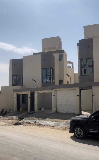 3 Bedroom Floor for Sale in South Riyadh, Riyadh - Floors for sale, each floor with a legal document, in Badr neighborhood