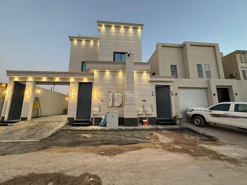 Villa for sale divided into floors in Al Muayizilah district