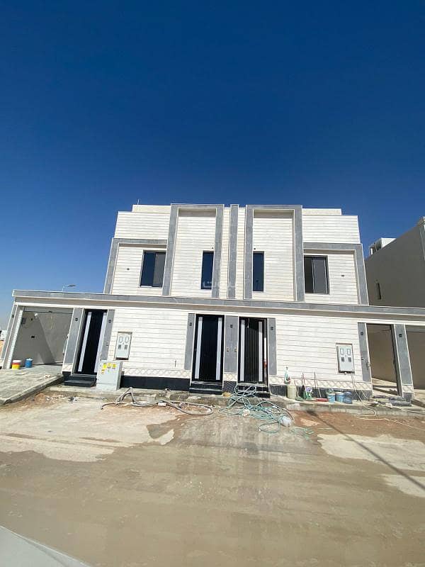 Duplex with internal staircase and apartment in Al Janaderiyah neighborhood