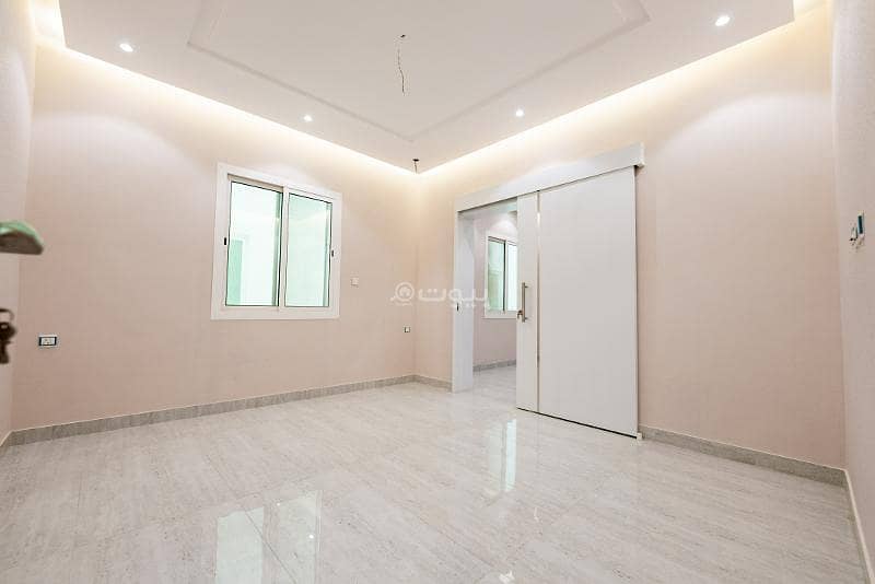 Luxurious 5 bedroom apartment in Mushref neighborhood for immediate rent