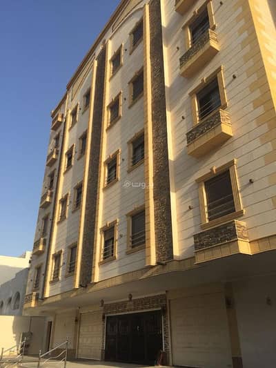 5 Bedroom Residential Building for Rent in North Jeddah, Jeddah - A residential building with 5 rooms for rent in Az Zahraa, Jeddah