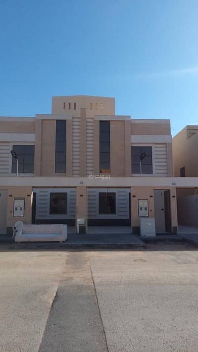 3 Bedroom Villa for Sale in South Riyadh, Riyadh - Townhouse villa for sale in Okaz, South Riyadh