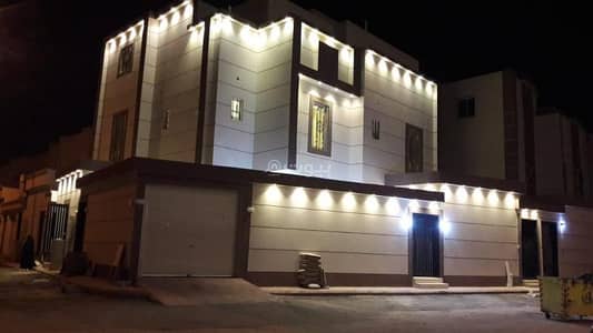 4 Bedroom Villa for Sale in East Riyadh, Riyadh - Villa in the sand, corner + apartment