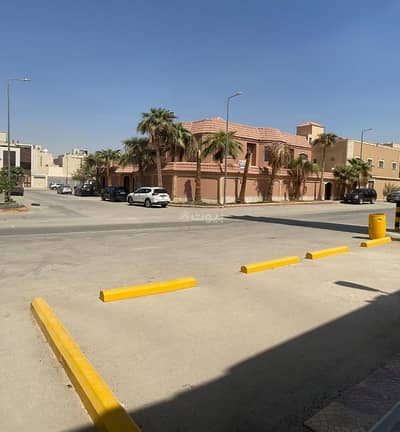 7 Bedroom Villa for Sale in North Riyadh, Riyadh - Villa with 7 bedrooms for sale in Hittin, Riyadh