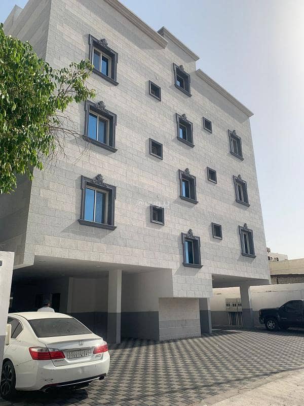 Apartment for Sale in Al Jalawiyah, Dammam