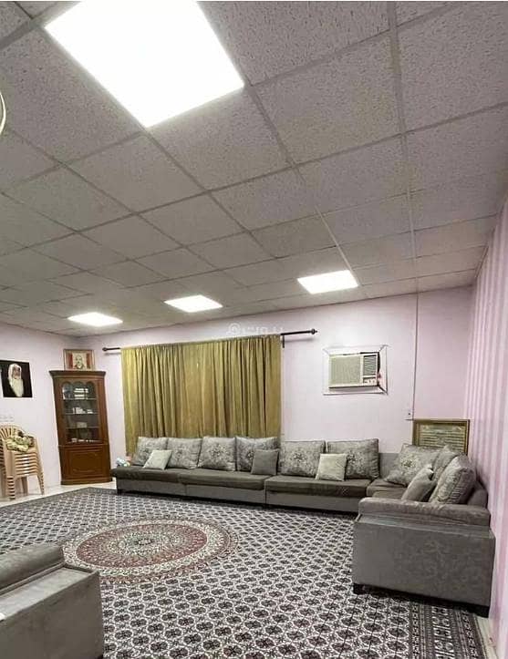 Villa for sale in Al Jalawiyah, Dammam