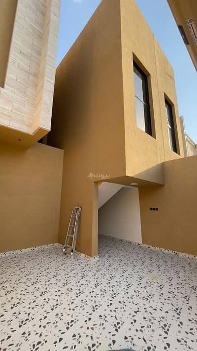 4 Bedroom Floor for Sale in East Riyadh, Riyadh - Floor in East Riyadh，Al Munsiyah 4 bedrooms 1750000 SAR - 87593501