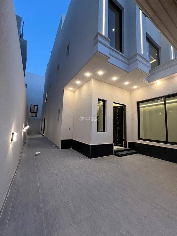 Villa with internal staircase and apartment in Al Ramal neighborhood, Diem Al Majidiyah plan.