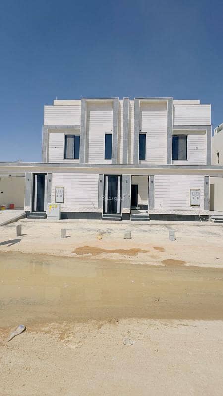 Villa with internal stairs and apartment