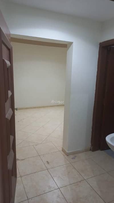 4 Bedroom Residential Building for Rent in Al Andalus, Al Majmaah Riyadh Region - Residential building for rent in El Andalus compound, Riyadh, the area