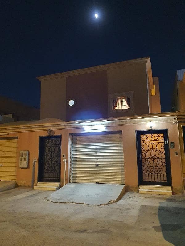 Upper floor with a roof in  Al Nahdah, East Riyadh