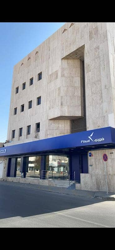 Commercial Building for Rent in Al Shammas, Buraydah Al Qassim Region - Great opportunity for investment in a residential and commercial building in the heart of Buraydah, Al-Khubar