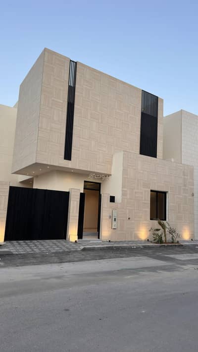 5 Bedroom Villa for Sale in West Riyadh, Riyadh - Villa for sale in Mahdiyah, West Riyadh