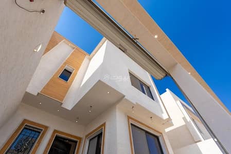 6 Bedroom Villa for Sale in South Riyadh, Riyadh - Duplex villa, first residence in Riyadh, Shifa district, Bader neighborhood