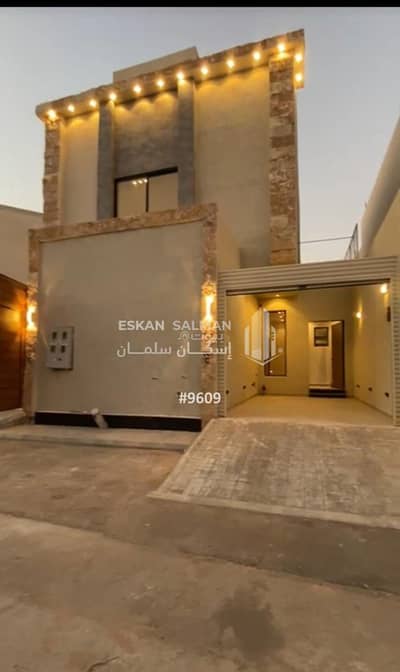 10 Bedroom Apartment for Sale in East Riyadh, Riyadh - Townhouse apartment - Riyadh - Al Ramal neighborhood