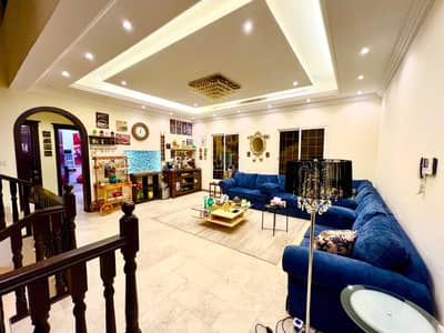 9 Bedroom Villa for Sale in North Jeddah, Jeddah - Furnished Villa for Sale in Obhur Al Janoubiyah, North Jeddah