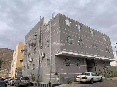 6 Bedroom Residential Building for Rent in Al Buhayrat, Makkah - Residential building for rent in Al Buhayrat, Makkah